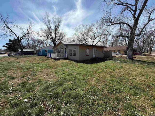 1524 N Madison Street, Junction City, KS 66441