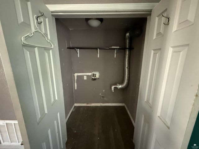 1524 N Madison Street, Junction City, KS 66441