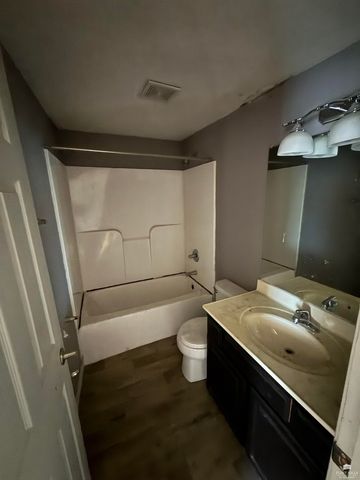 1524 N Madison Street, Junction City, KS 66441