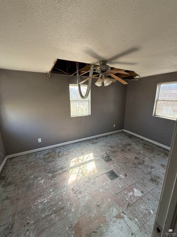 1524 N Madison Street, Junction City, KS 66441