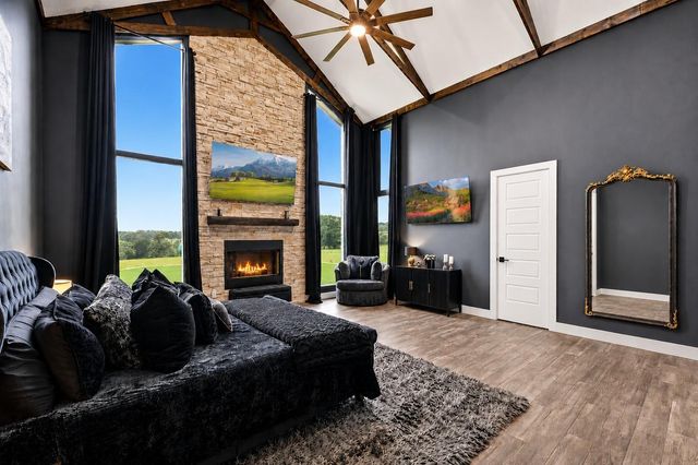 8000 E County Road 212, Buffalo, TX 75831