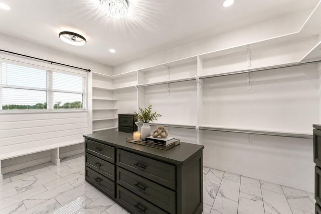 8000 E County Road 212, Buffalo, TX 75831