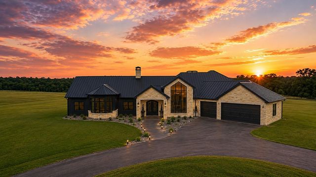 8000 E County Road 212, Buffalo, TX 75831