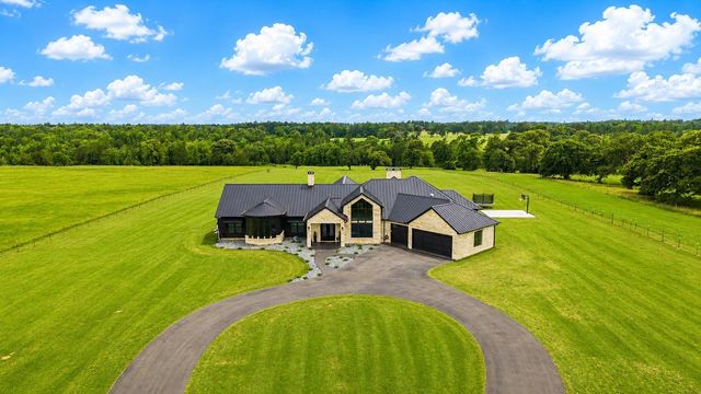 8000 E County Road 212, Buffalo, TX 75831