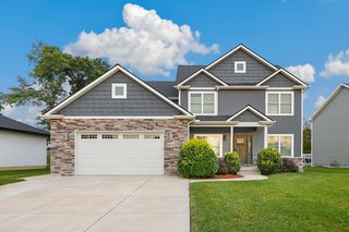 1070 Lakeview Drive, Hobart, IN 46342