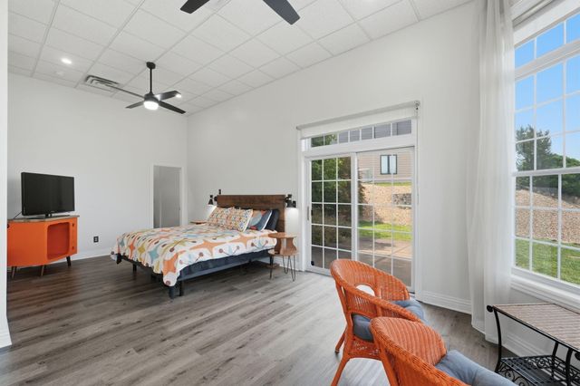 175 Split Rock Drive, Hollister, MO 65672
