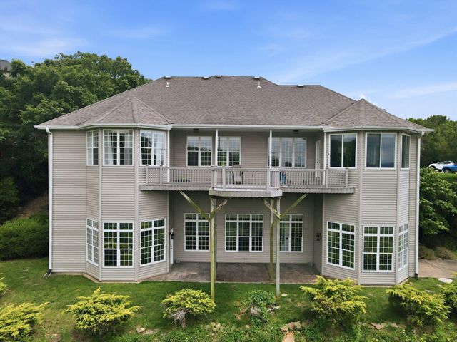 175 Split Rock Drive, Hollister, MO 65672