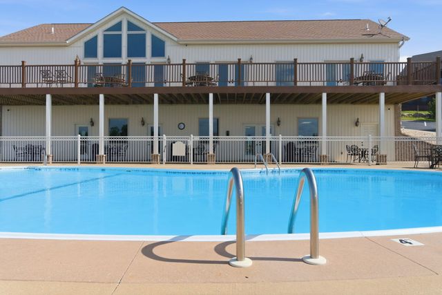175 Split Rock Drive, Hollister, MO 65672