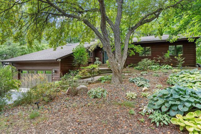 525 Park Lane, Orono, MN 55356