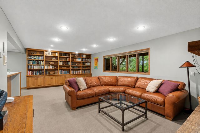 525 Park Lane, Orono, MN 55356