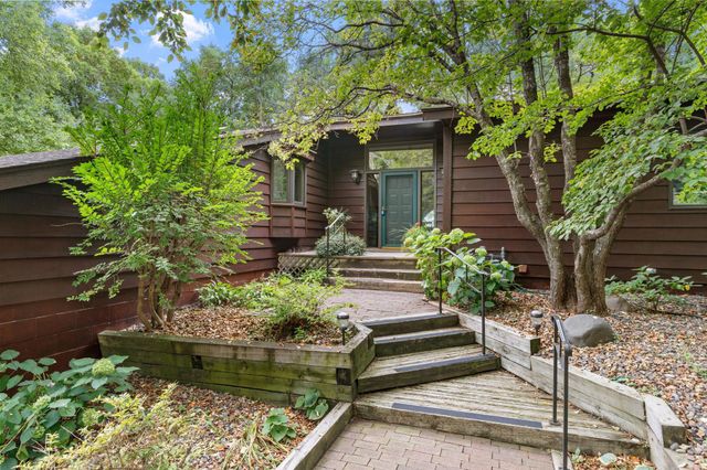 525 Park Lane, Orono, MN 55356
