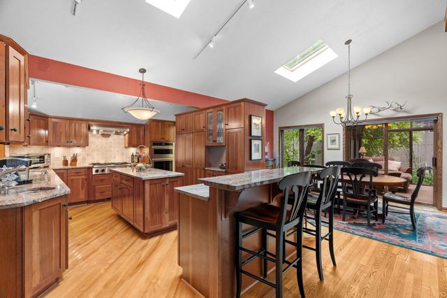 525 Park Lane, Orono, MN 55356