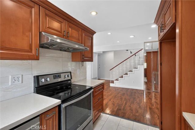 5130 W 1st E, Santa Ana, CA 92703