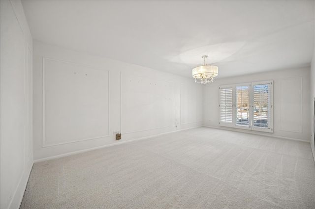 3741 Mission Hills Road 102, Northbrook, IL 60062