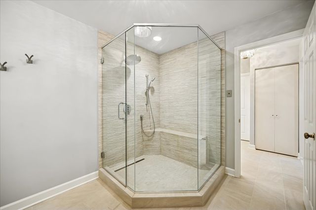 3741 Mission Hills Road 102, Northbrook, IL 60062