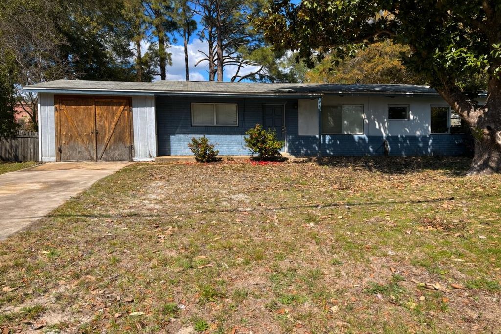 900 Bryn Mawr Boulevard, Mary Esther, FL 32569