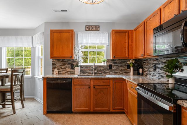 2128 Kenowick Ct, Spring Hill, TN 37174