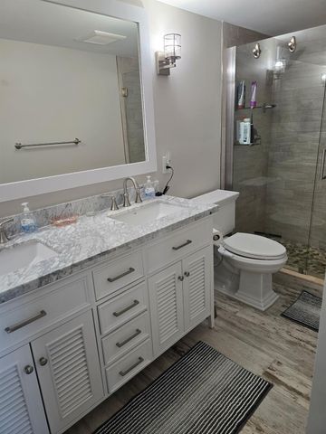 1035 Hillsboro Mile 31, Hillsboro Beach, FL 33062