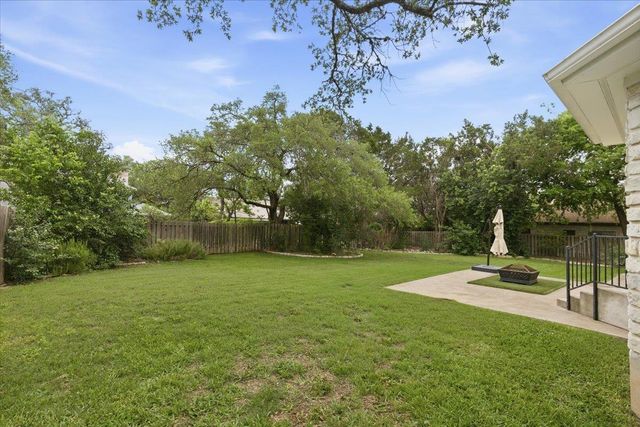 103 Ajuga CT, Lakeway, TX 78734
