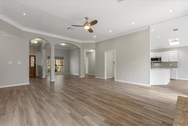 103 Ajuga CT, Lakeway, TX 78734