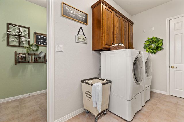 908 Golden Bear CV, Round Rock, TX 78664