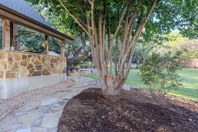 908 Golden Bear CV, Round Rock, TX 78664