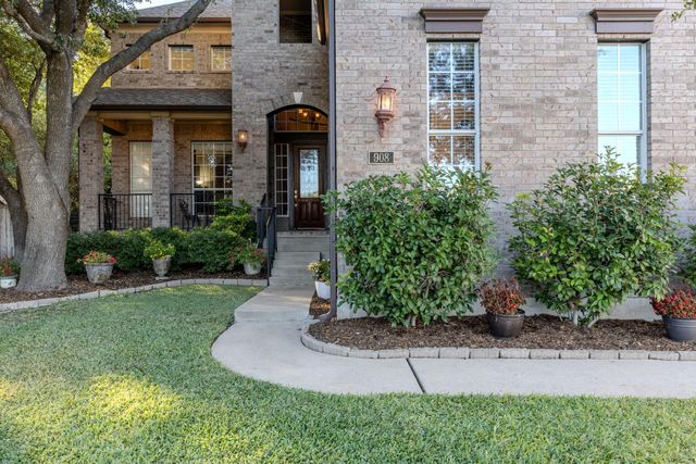 908 Golden Bear CV, Round Rock, TX 78664