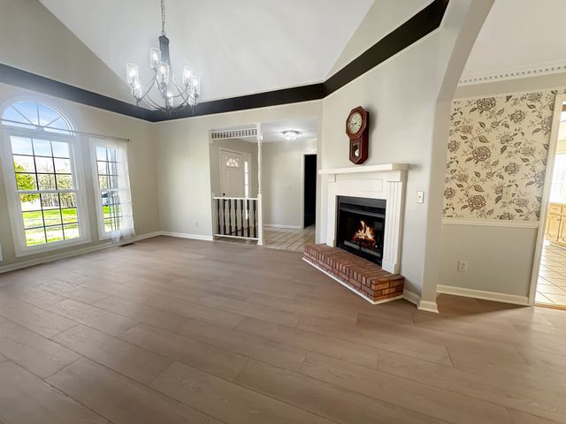 108 N Scenic Shore Dr, Dover, TN 37058