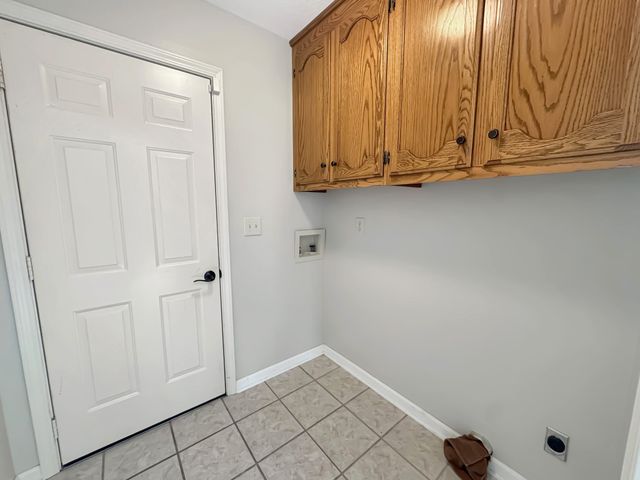 108 N Scenic Shore Dr, Dover, TN 37058