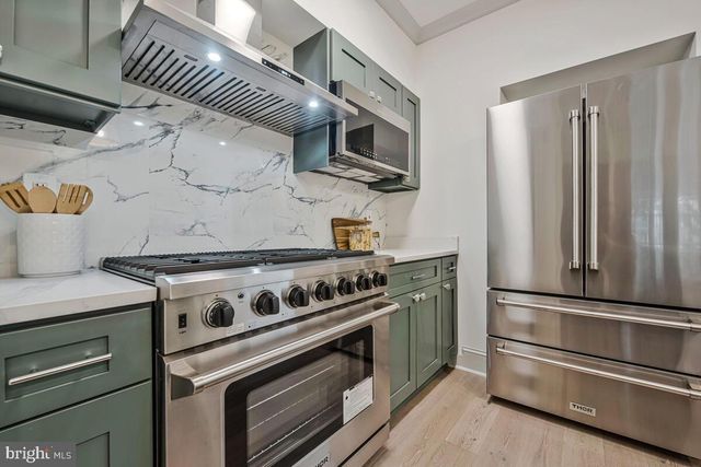 837 DECATUR ST NW, Washington, DC 20011