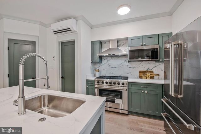 837 DECATUR ST NW, Washington, DC 20011