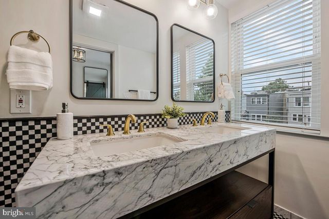 837 DECATUR ST NW, Washington, DC 20011