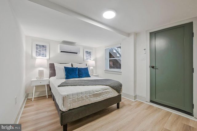 837 DECATUR ST NW, Washington, DC 20011