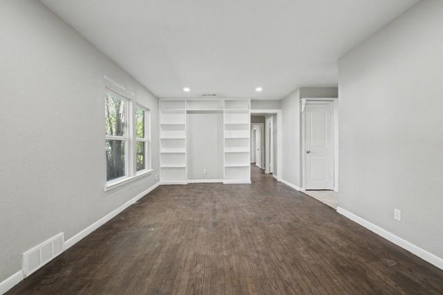 2319 Glengariff Drive, Dallas, TX 75228
