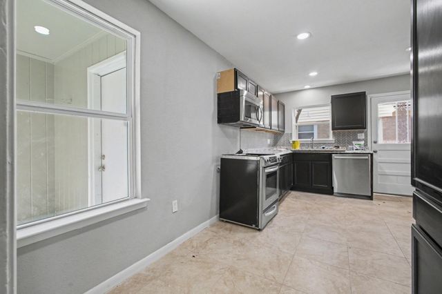 2319 Glengariff Drive, Dallas, TX 75228
