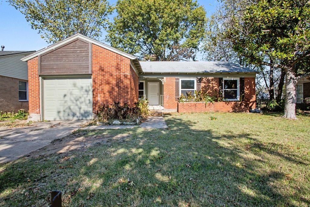 2319 Glengariff Drive, Dallas, TX 75228