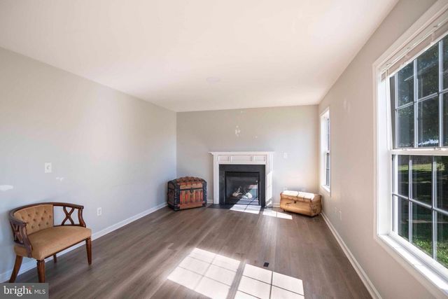 251 THAYERS GULL DR, Martinsburg, WV 25405