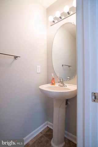 251 THAYERS GULL DR, Martinsburg, WV 25405