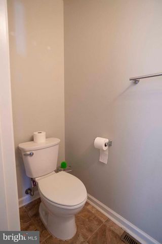251 THAYERS GULL DR, Martinsburg, WV 25405