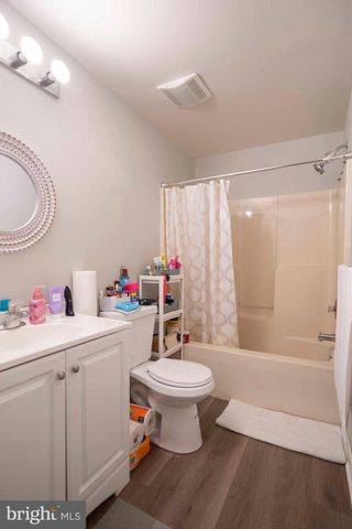 251 THAYERS GULL DR, Martinsburg, WV 25405