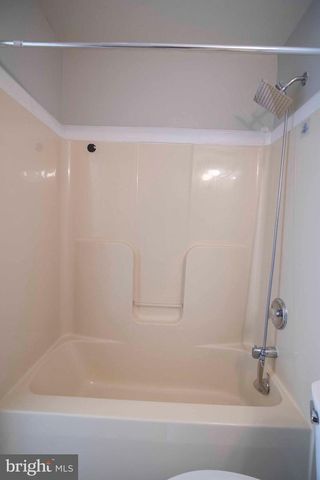 251 THAYERS GULL DR, Martinsburg, WV 25405