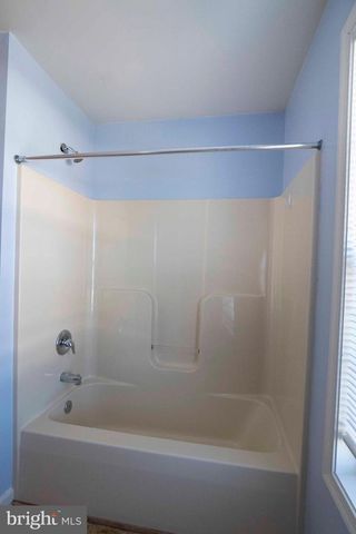 251 THAYERS GULL DR, Martinsburg, WV 25405
