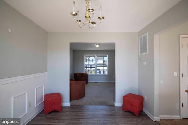 251 THAYERS GULL DR, Martinsburg, WV 25405