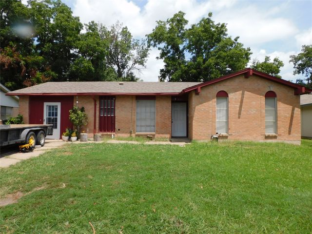 925 Shorecrest Drive, Garland, TX 75040