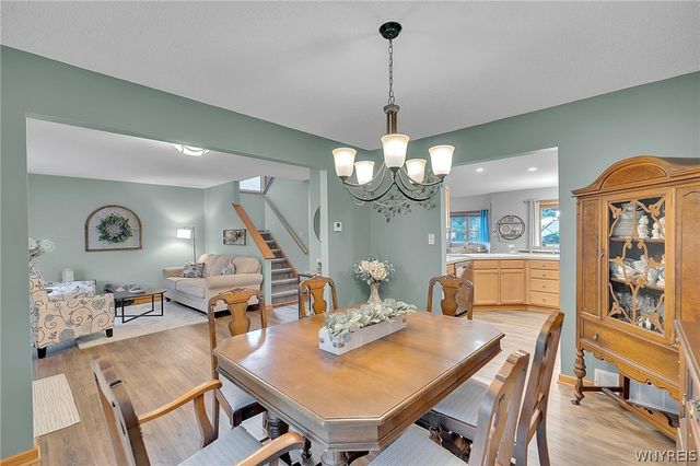 2325 Winterberry Drive, Hamburg, NY 14085