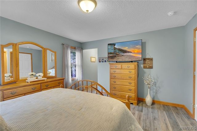 2325 Winterberry Drive, Hamburg, NY 14085