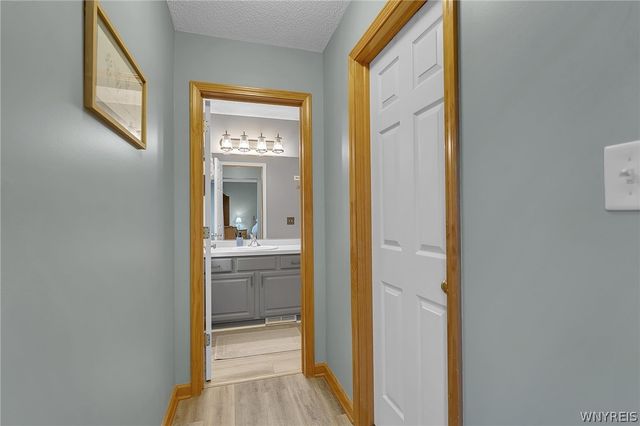 2325 Winterberry Drive, Hamburg, NY 14085