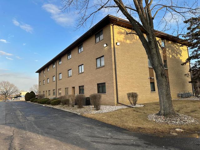 7304 Evergreen Drive 2B, Orland Park, IL 60462