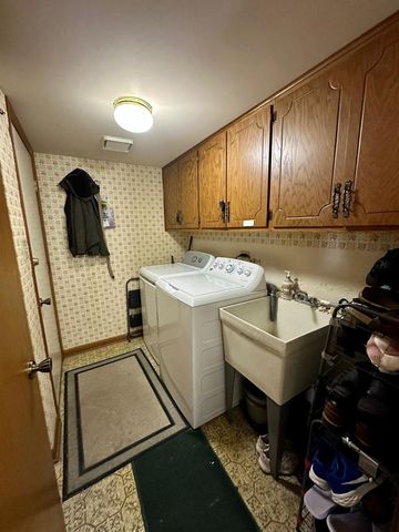 7304 Evergreen Drive 2B, Orland Park, IL 60462