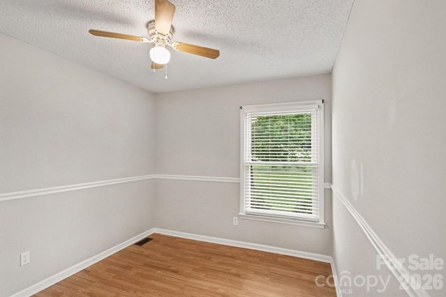 2040 London Road, Mooresville, NC 28115